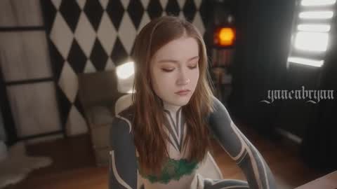 ynnenbrynn online show from October 13, 7:33 am