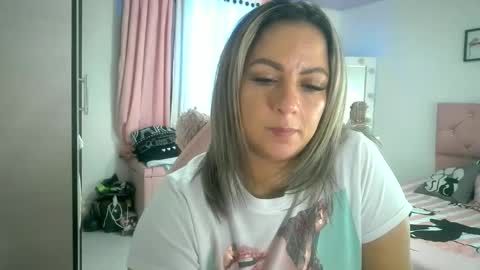 yokiko online show from November 13, 2:49 pm