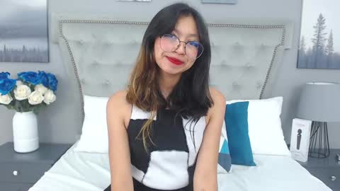 Yommi Winx online show from January 13, 9:52 pm