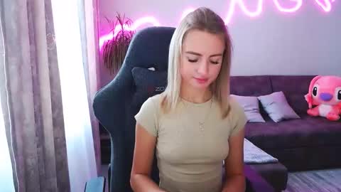 Bella online show from September 10, 8:03 am