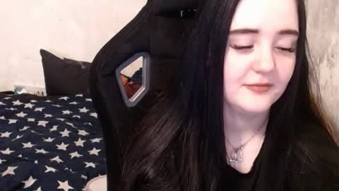 your_8a8y online show from March 10, 5:11 am