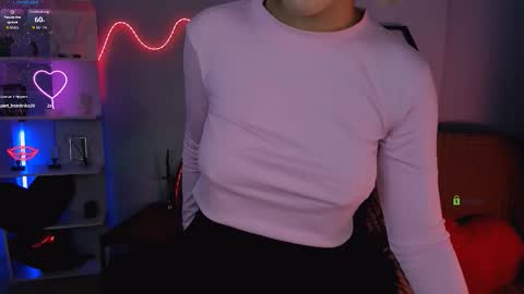 your bunny12 online show from February 6, 5:38 pm