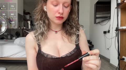 your_coraline_ online show from January 10, 7:35 am