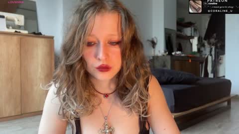 your_coraline_ online show from January 25, 9:57 am