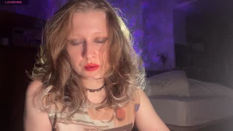 your_coraline_ online show from December 24, 2:44 pm