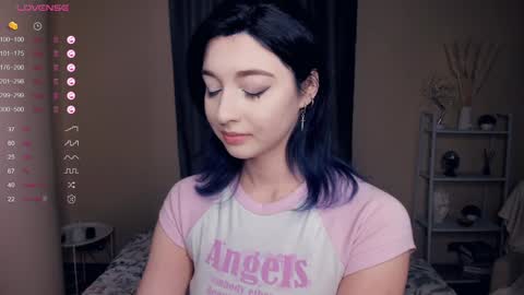 Lina online show from February 1, 6:32 am