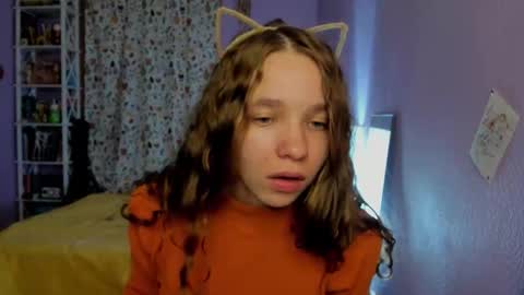 Leslie online show from September 16, 9:45 pm