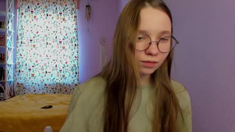 Leslie online show from February 19, 11:06 am