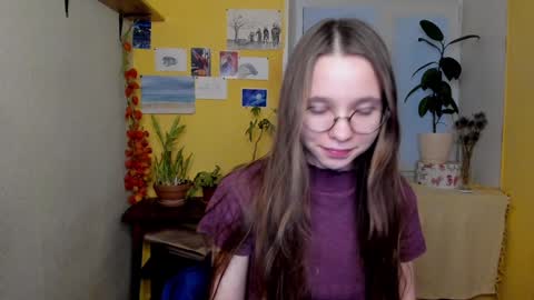 Leslie online show from December 7, 3:30 pm