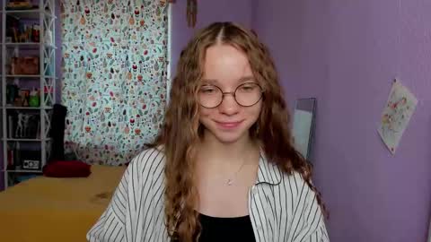 Leslie online show from September 18, 1:53 pm