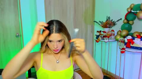 your_little_ online show from December 18, 10:30 am