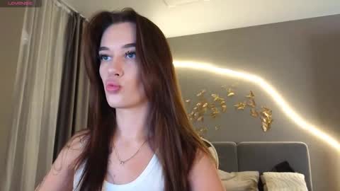 Jessica Loyd online show from September 22, 9:30 am