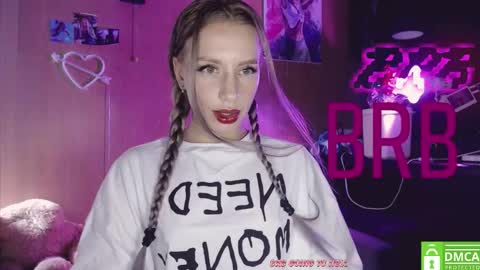 Alice  online show from October 31, 1:18 am