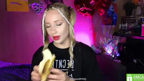 Alice  online show from October 3, 4:17 am