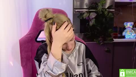 Alice  online show from March 2, 5:08 am