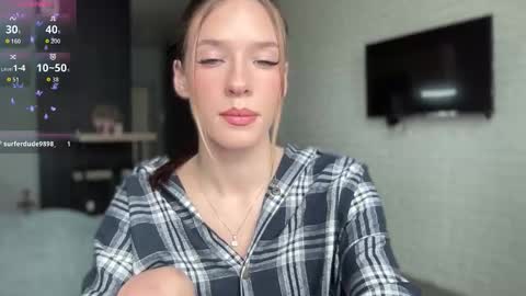 Mia  online show from October 22, 10:09 am