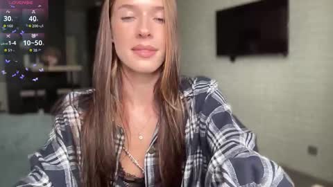 Mia  online show from September 16, 1:30 pm