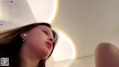 Emilia online show from March 29, 8:46 am