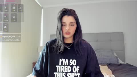 Helena online show from November 27, 7:28 pm