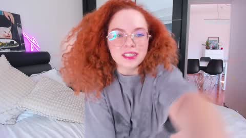 Ashley online show from February 8, 9:35 am