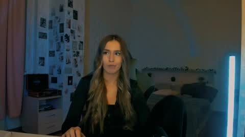 Eva online show from November 22, 8:11 pm