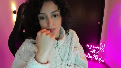 Camille online show from September 20, 3:38 am