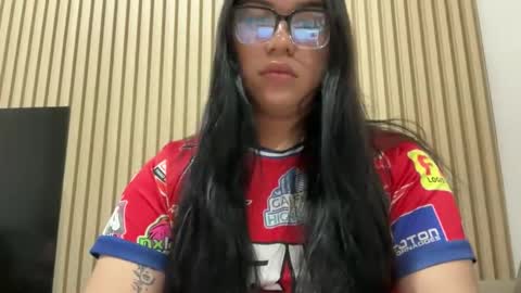 Yanahh online show from March 24, 6:13 pm