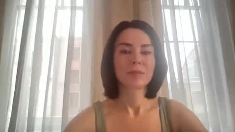 yoursofia_ online show from November 24, 12:29 pm