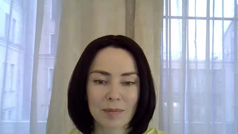 yoursofia_ online show from November 21, 11:45 am