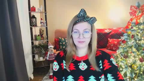 Alice online show from December 17, 10:30 am