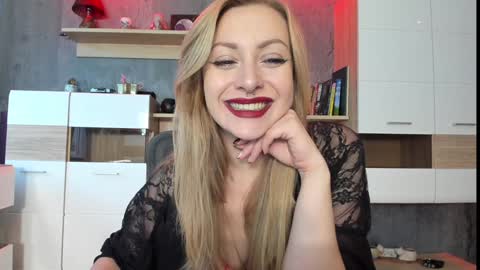 YourVenus00 -Follow my OF online show from January 3, 7:27 am