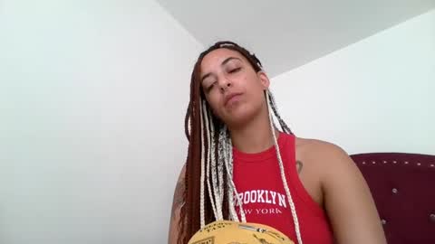 elizabeth  ju   online show from May 13, 9:20 pm