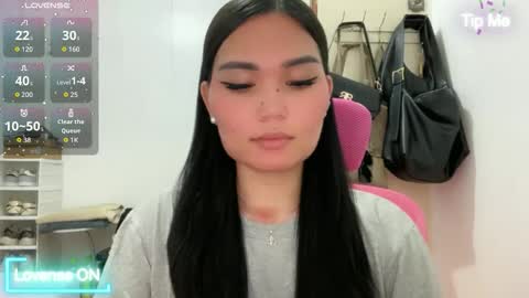 yrdrmgrl_jennie26 online show from May 5, 9:51 pm