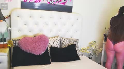 Yssabel online show from March 23, 5:02 am