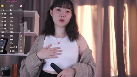 Yui online show from June 4, 4:44 pm