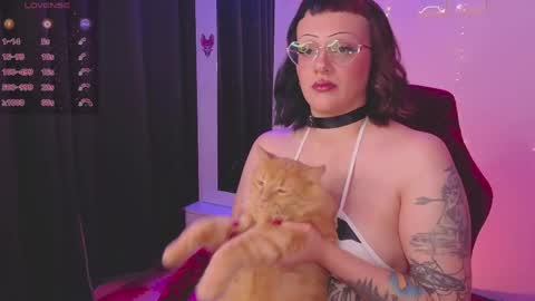   online show from May 9, 4:47 am