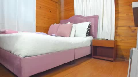 yulexa online show from March 7, 10:06 pm