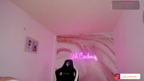 Yuliet online show from December 5, 4:30 pm