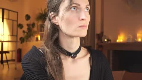 yulla dao online show from January 18, 6:15 pm