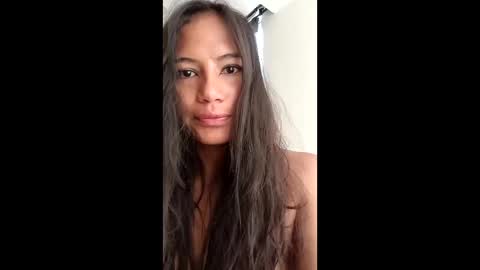 Ari SweetTempt online show from June 10, 4:27 pm