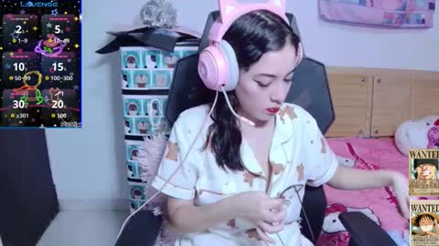 yuna_pink666 online show from September 9, 2:33 am