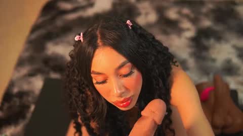 Yuyi Cam online show from February 8, 3:54 am