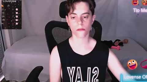 Yuyu online show from September 19, 6:18 pm