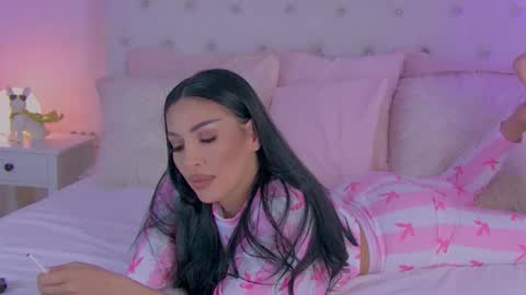 Laura online show from April 7, 7:10 am