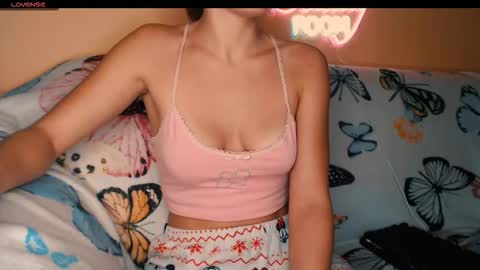 yzza_suave online show from November 6, 3:07 pm