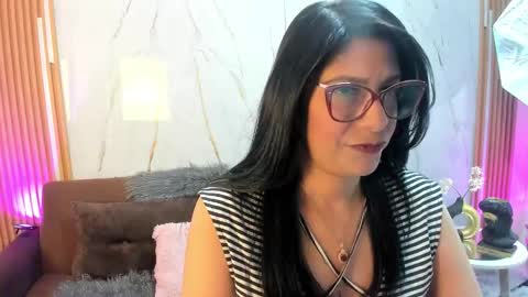 zamanthaa__ online show from October 16, 4:53 pm