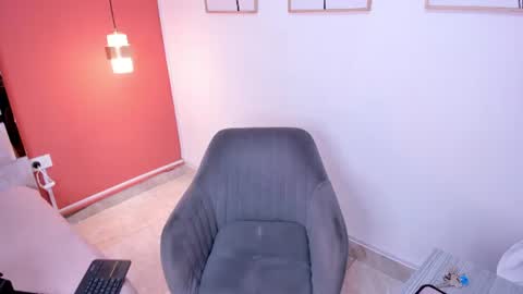 zamira_taylor online show from June 25, 5:12 am