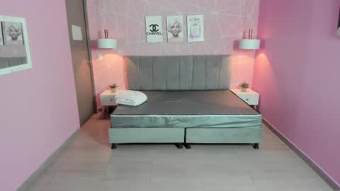 Zara Sweet  online show from February 25, 12:49 pm