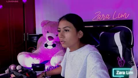 Zara Lim  online show from September 17, 7:45 pm