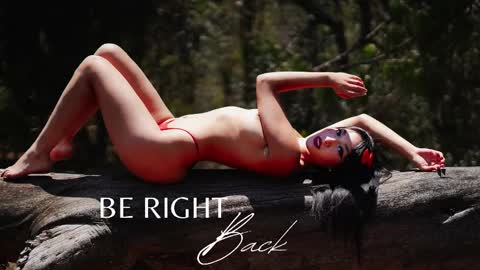 Zendaya online show from February 20, 6:39 am